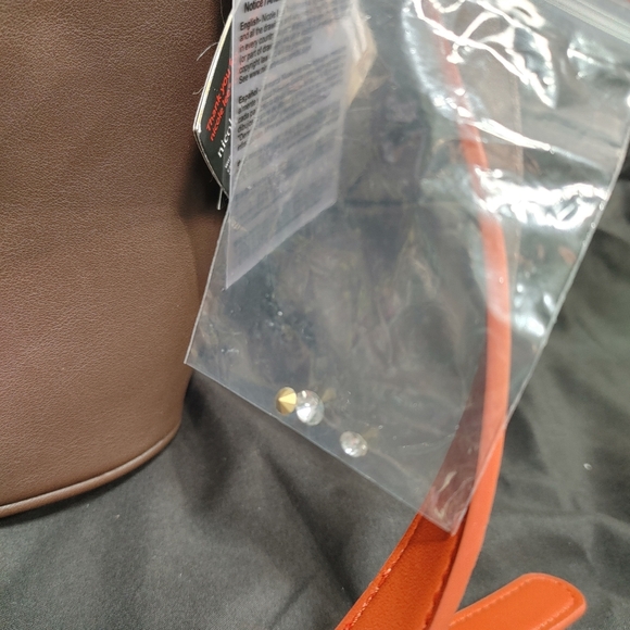 Nicole Lee Artistic Crossbody Bag with Orange and Brown Accents - Picture 6 of 16